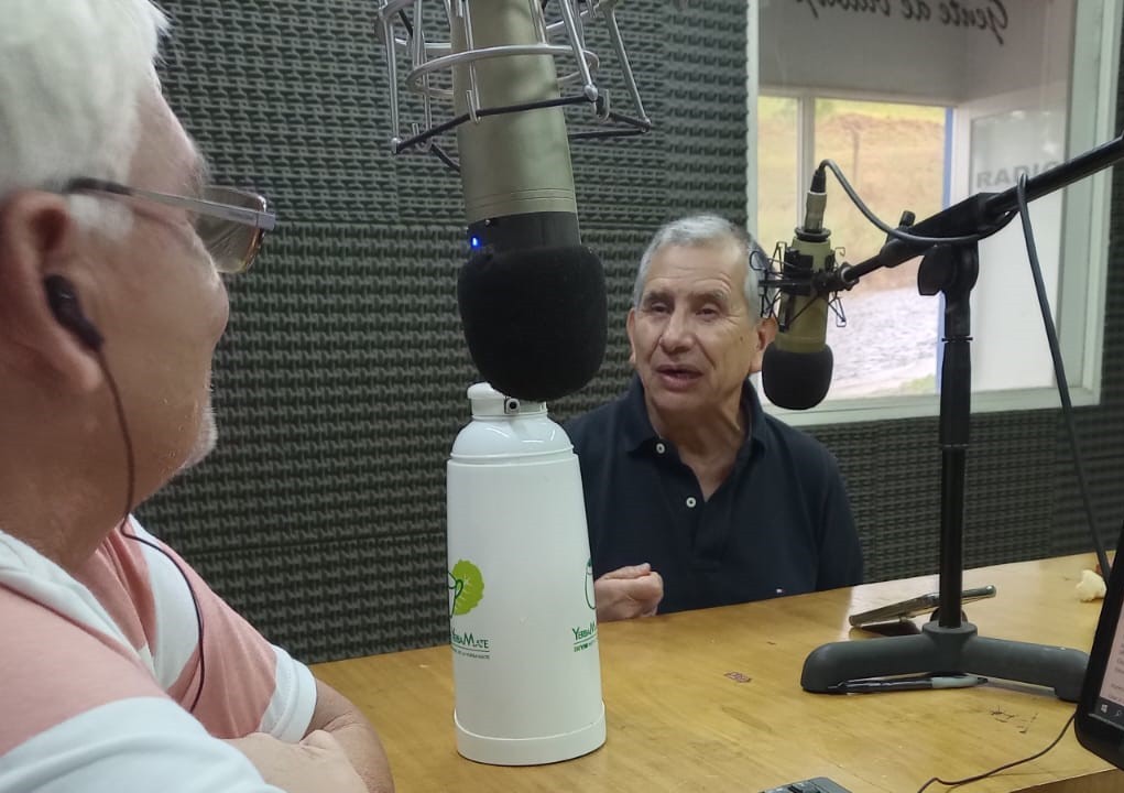 <strong>Presidente del CGE visito los estudios de FM Alto Uruguay en San Javier</strong> imagen-1