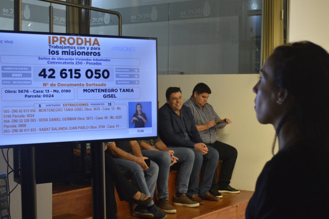 Ep. Se sorteo el primer grupo de ubicación de viviendas en Itaembé Guazú