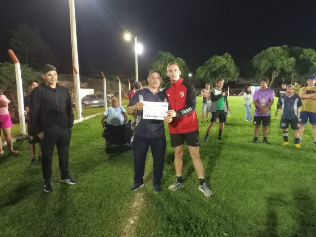 Fútbol: Juan Pablo II se consagró campeón en el primer torneo de veteranos "Copa Aniversario 395" imagen-7