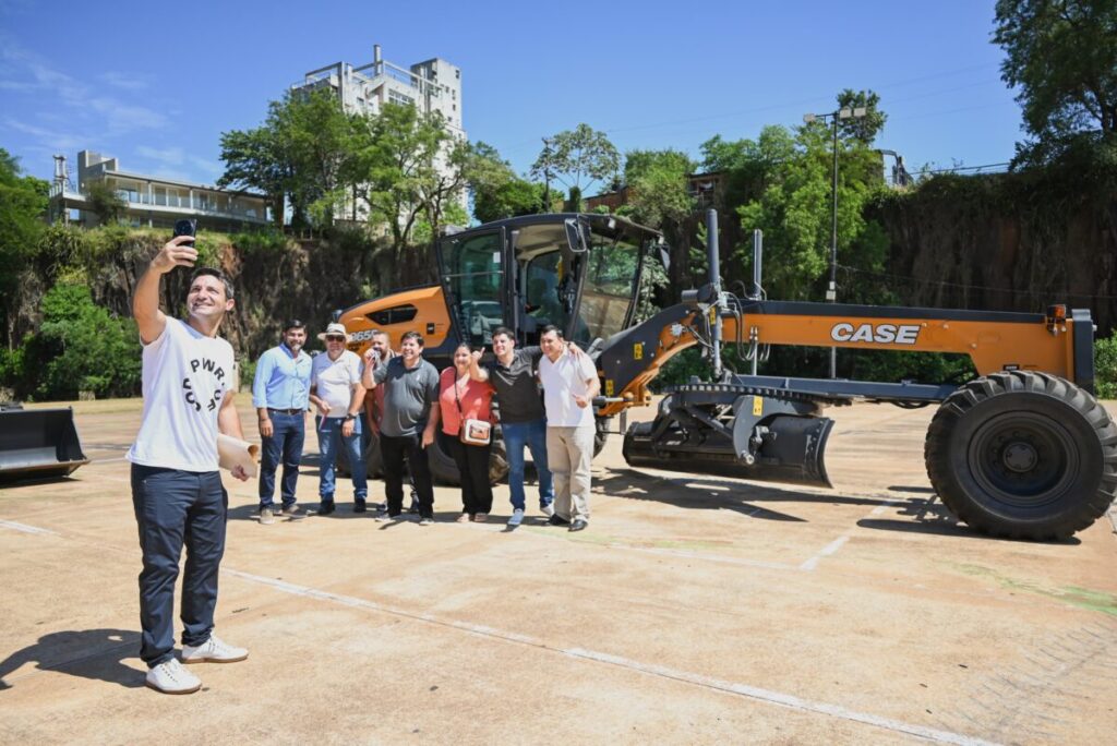 La Municipalidad de San Javier adquiere su tercera máquina vial durante la gestión de Matías Vílchez imagen-3