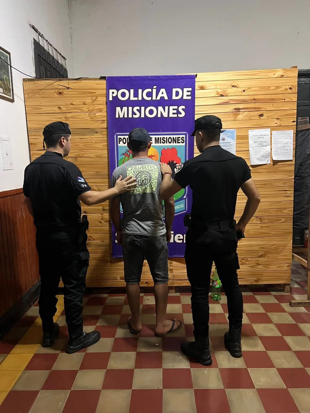 Cuatro hombres fueron detenidos por protagonizar una riña en estado de ebriedad y conducir alcoholizados imagen-6