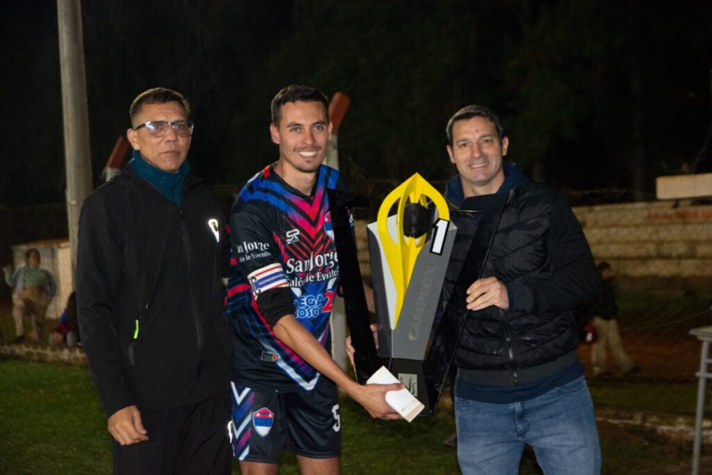 Futbol Local, Juan Pablo II campeón por primera vez de la liga alto uruguay imagen-7