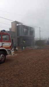 Bomberos Voluntarios sofocaron un incendio de una casa imagen-1