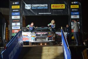 La rampa de largada del Rally Argentino dejo emociones al por mayor en Alem imagen-1