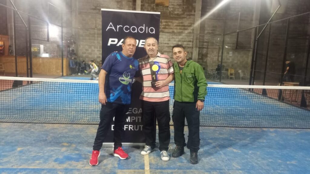 Pádel la dupla integrada por Joaquín Espindola y Mauro Lovera ganaron este fin de semana en Complejo Dido´s imagen-13