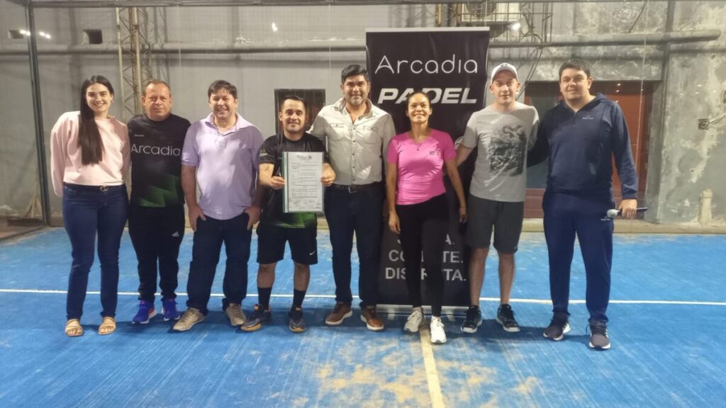 Pádel la dupla integrada por Joaquín Espindola y Mauro Lovera ganaron este fin de semana en Complejo Dido´s imagen-5