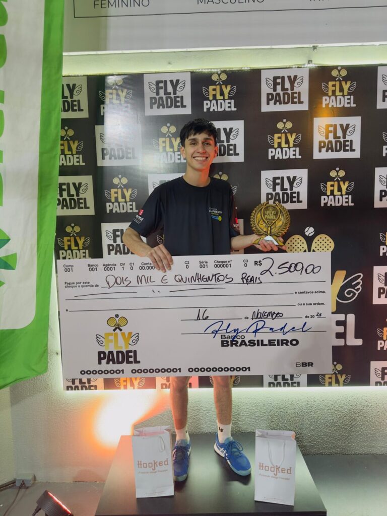 El pádel de san Javier trasciende fronteras y pisa fuerte en la región 6 El pádel de san Javier trasciende fronteras y pisa fuerte en la región imagen-5