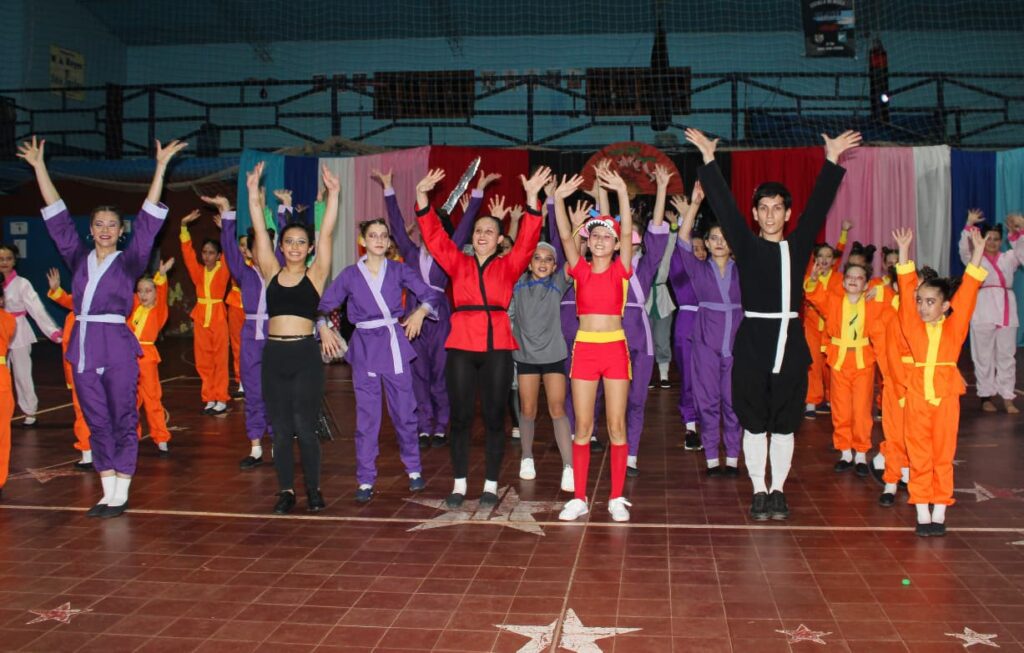 La Escuela municipal de Gimnasia Aérobica Deportiva cerró el año con su gala 2 La Escuela municipal de Gimnasia Aérobica Deportiva cerró el año con su gala imagen-1