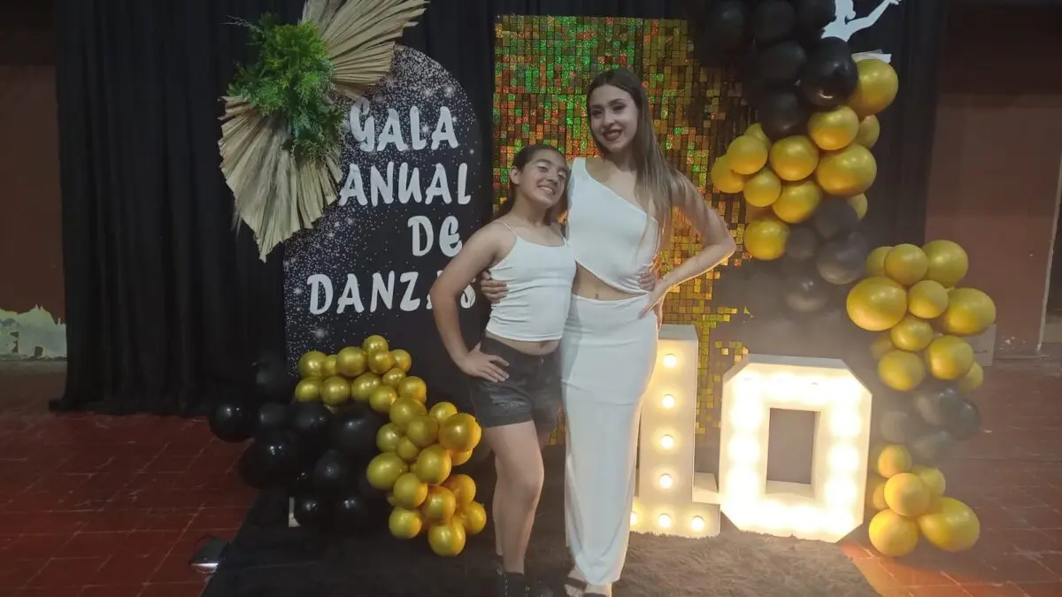 El Estudio Superior de Danzas de la Profesora Tamara Esquivel celebró 10 años con su gala anual. 2 El Estudio Superior de Danzas de la Profesora Tamara Esquivel celebró 10 años con su gala anual. imagen-1