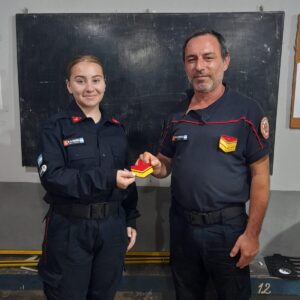 El cuartel de Bomberos Voluntarios de San Javier cuenta con dos nuevos sub oficiales en sus filas. 4 El cuartel de Bomberos Voluntarios de San Javier cuenta con dos nuevos sub oficiales en sus filas. imagen-3