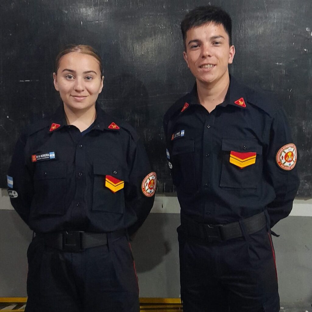 El cuartel de Bomberos Voluntarios de San Javier cuenta con dos nuevos sub oficiales en sus filas. 2 El cuartel de Bomberos Voluntarios de San Javier cuenta con dos nuevos sub oficiales en sus filas. imagen-1