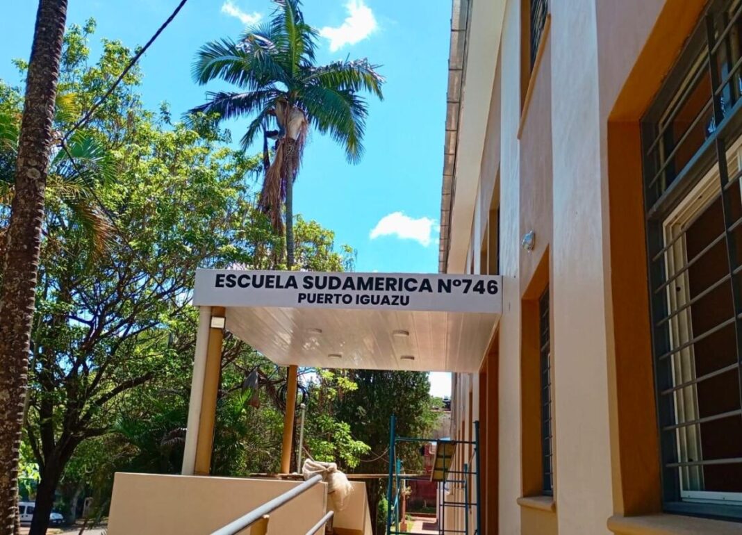 1.1 Concluyeron el nuevo edificio para la Escuela N.º 746 en Puerto Iguazú