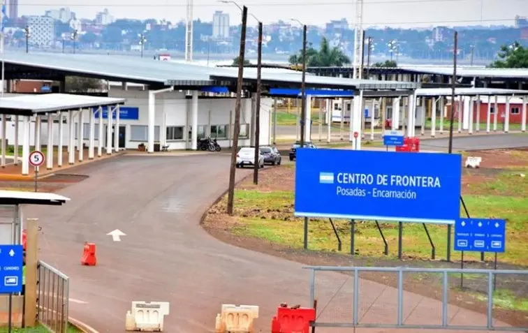 Intervienen la Aduana de Posadas por presuntas coimas y contrabando imagen-6