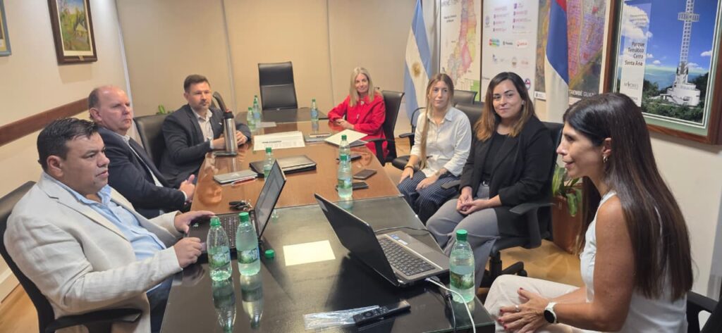 Acuerdan becas y nuevas ediciones del concurso “Alrededor de Iberoamérica” y del IDEADHON 2 Acuerdan becas y nuevas ediciones del concurso “Alrededor de Iberoamérica” y del IDEADHON imagen-1