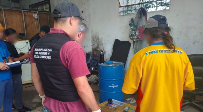 Narcodealer embistió a una policía durante un operativo, secuestraron el auto y hallaron droga La Misión Digital imagen-1