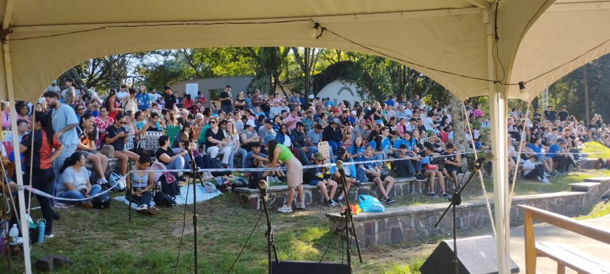 Multitudinaria muestra de fe en el Cerro Monje: “No es turismo, es promesa” 4 Multitudinaria muestra de fe en el Cerro Monje: “No es turismo, es promesa” imagen-3
