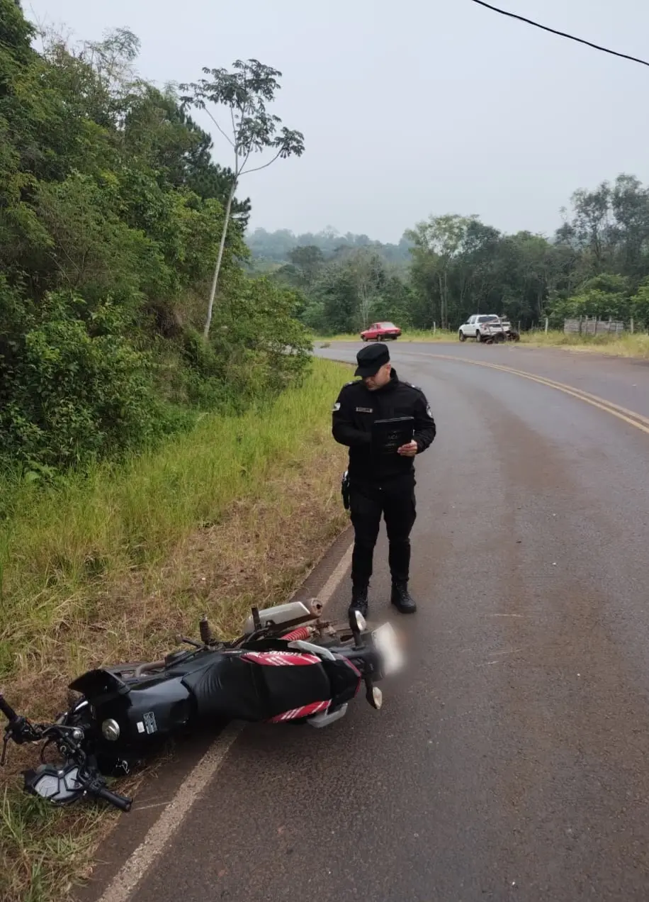 Siniestro vial en Panambí: dos personas resultaron con lesiones graves y fueron hospitalizadas imagen-1