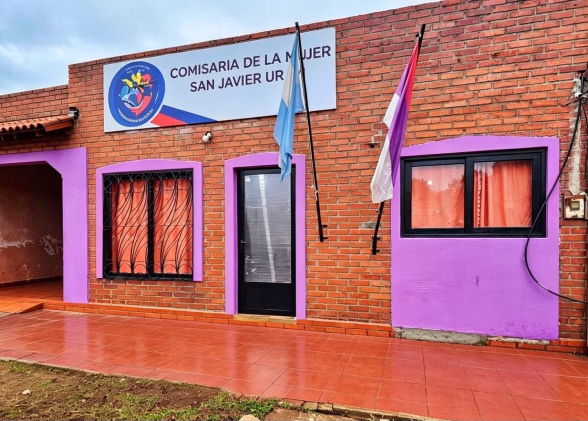 Marina Valeria Neves asumió como nueva jefa de la Comisaría de la Mujer de San Javier 2 Marina Valeria Neves asumió como nueva jefa de la Comisaría de la Mujer de San Javier imagen-1
