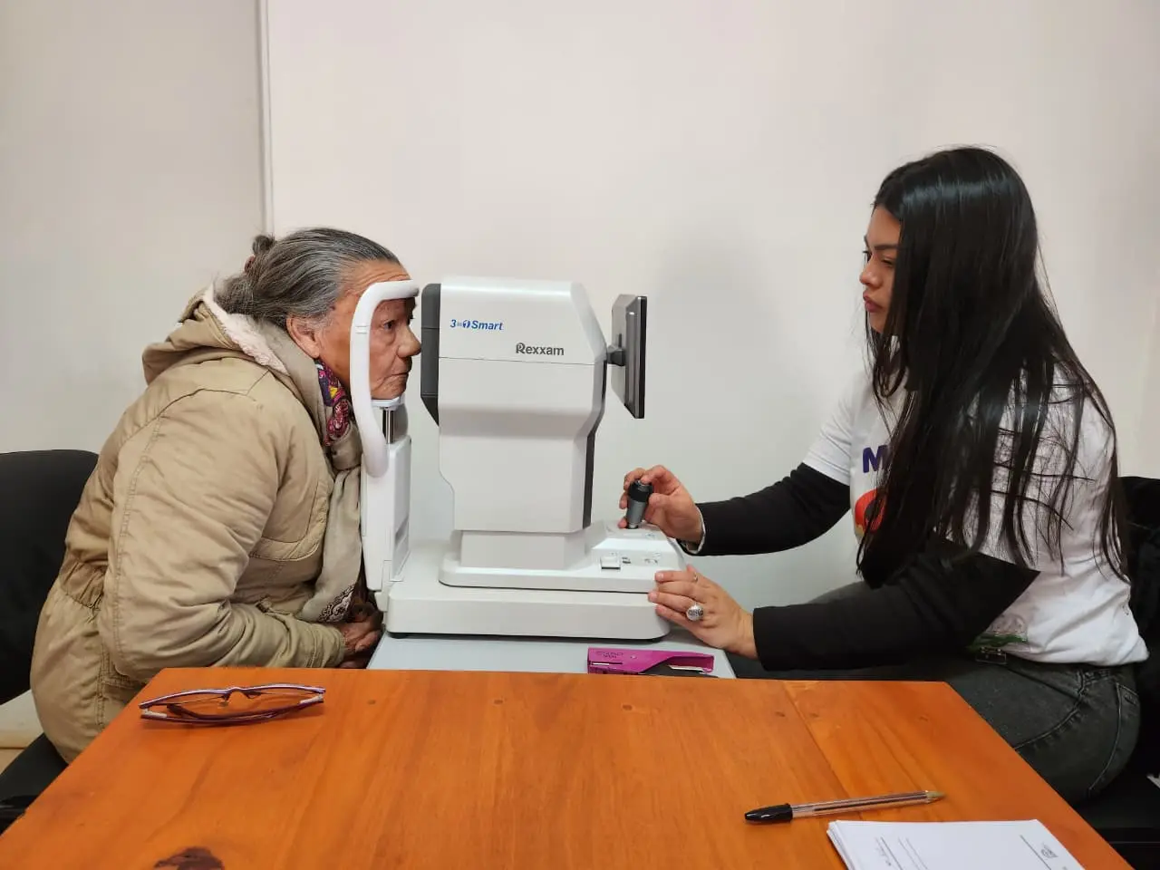 Con consultas y recetas de anteojos, Mirar Mejor llegó a Puerto Leoni imagen-5