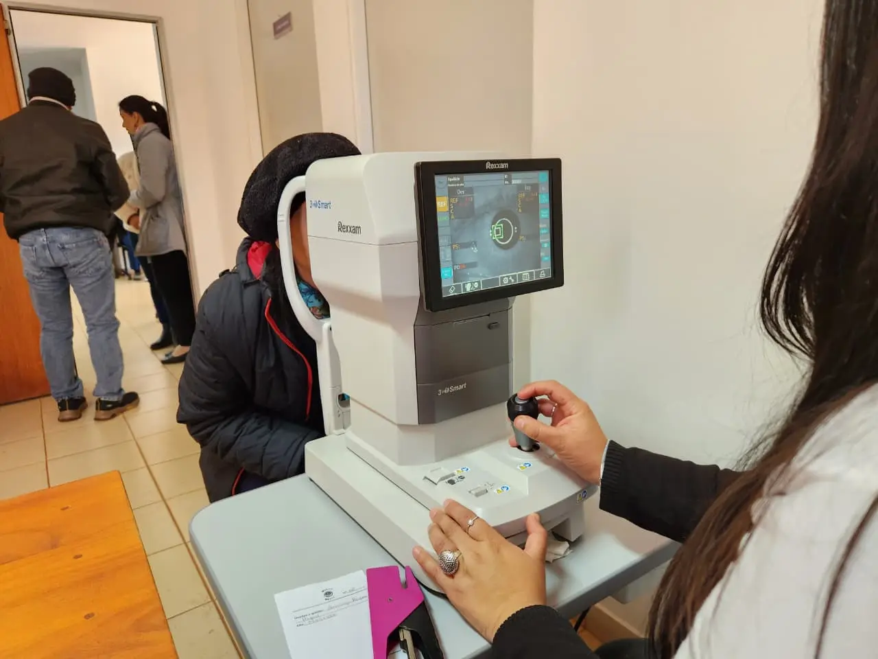 Con consultas y recetas de anteojos, Mirar Mejor llegó a Puerto Leoni imagen-3